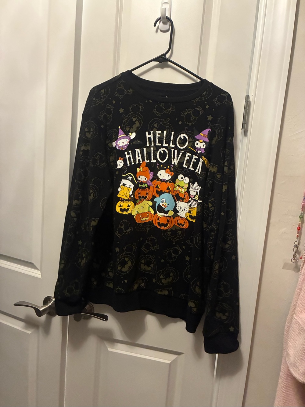 Sanrio Hello Kitty and Friends Black Crewneck Sweatshirt